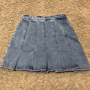 BaeVely pleated denim skirt sz Small